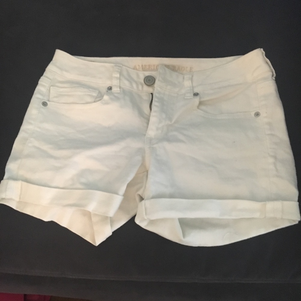 American Eagle white midi stretch shorts
